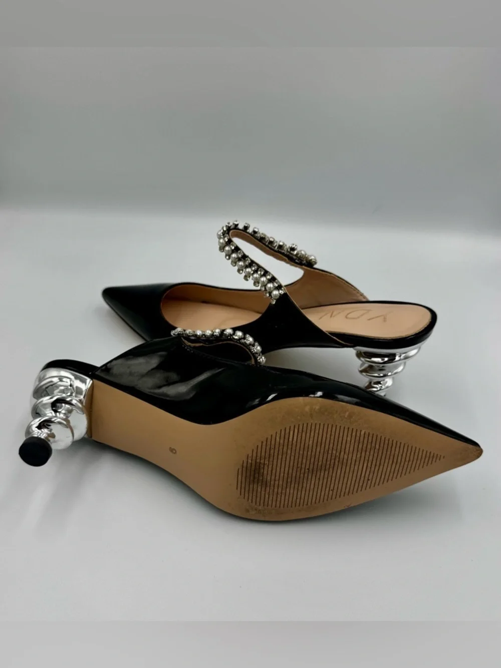 YDN Black Patent Leather Pearl Embellished Mules Spiral Sculptural Heel Size 9